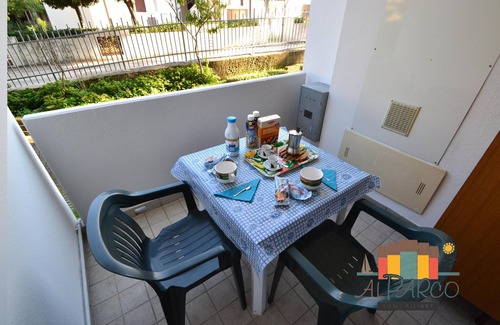 Rosolina Mare Apartment | Beachside 1-Bedroom Apartment with Family Amenities
