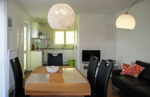 Kressbronn Apartment | Apartment '1, 53qm, Balkon' with Shared Pool, Shared Terrace and Wi-Fi