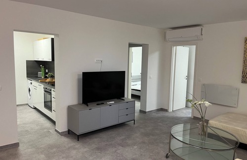 Cizici Apartment | Exclusive Apartment 1 with Terrace and Sea View Awaits