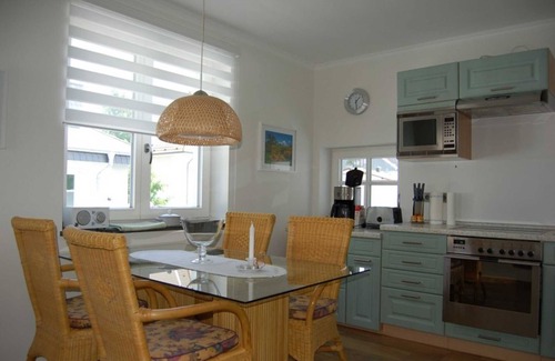 Binz Apartment | Oceanfront Apartment 1 in Binz - Guest Rated 10/10