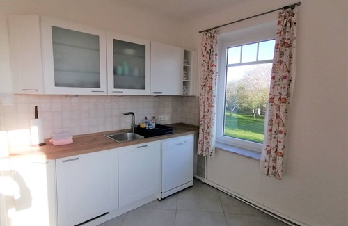 Steinbergkirche Other | Family Getaway: Relaxing Oceanfront Apartment with Pool