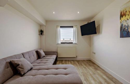 Great Yarmouth Apartment | Family-Friendly Apartment 10 in Vibrant Great Yarmouth