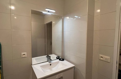 Villeparisis Apartment | Convenient Apartment Near Roissy CDG for Family Stays