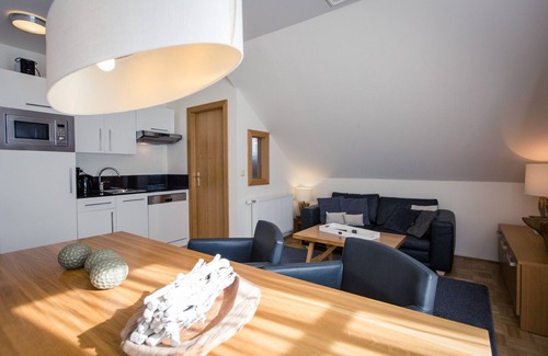 Turracher Hohe Apartment | Cozy Apartment #12 with Balcony & Family-Friendly Amenities