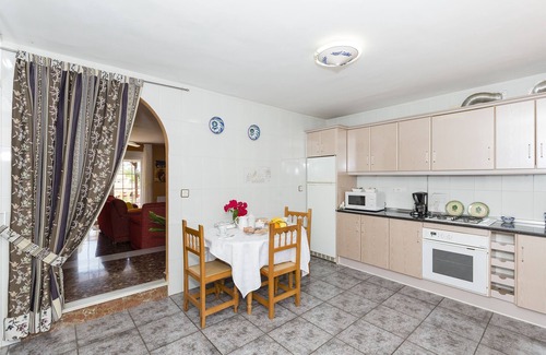 Otura Apartment | Premium Apartment with Pool in Idyllic Rural Setting
