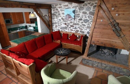Saint-Chaffrey Apartment | Spacious Apartment 14: Perfect for Groups Near Heart Station