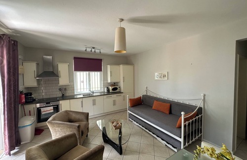 Mahebourg Apartment | Oceanfront Oasis at Pointe D'Esny: Family-Friendly Retreat