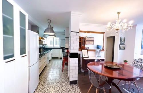 El Palo Apartment | Cozy Apartment Steps from El Palo Beach, Malaga