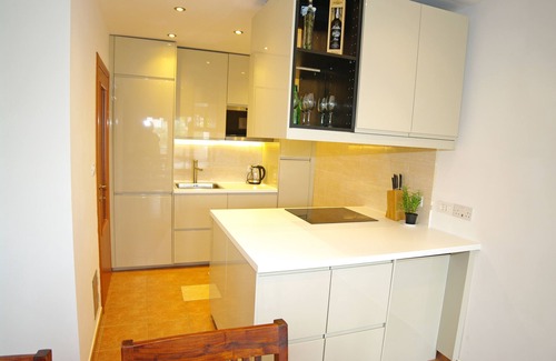 Valbandon Apartment | Beachside Apartment with Pool and Ocean View Awaits You