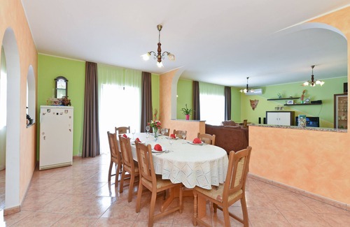 Kastelir-Labinci Apartment | Cozy Apartment 1664/17233 in Istria - Close to the Beach