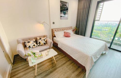 Gia Lam Apartment | Guest Rated 10/10: Ocean View 1BR Apartment at Vinhome Park