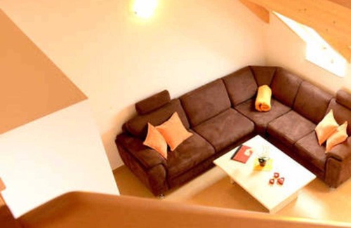 Weissenberg Apartment | Cozy Balcony Retreat for Two at Weichaer Hof Hotel