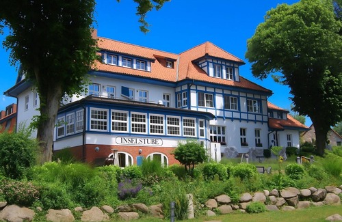 Kloster Apartment | Oceanfront Apartment on Hiddensee with Spa and Breakfast