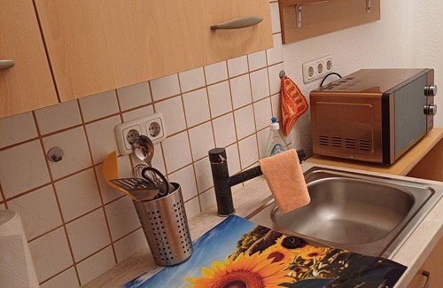 Bad Salzungen Apartment | Cozy Apartment in Bad Salzungen with Kitchen Amenities