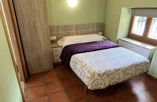Manzanos Apartment | Cozy 2-Bedroom Apartment for Up to 8 Guests, Pet Friendly
