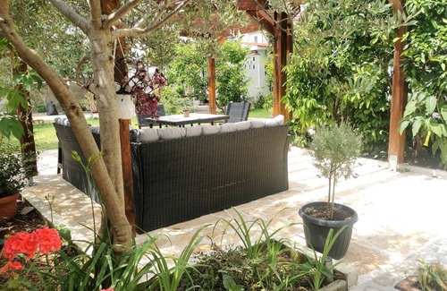 Vodice Apartment | Cozy 1-Bedroom Apartment for Up to 5 Guests