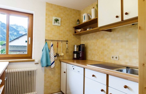 Nesselwaengle Apartment | Cozy Apartment 2 at House Maringele - Family-Friendly Getaway