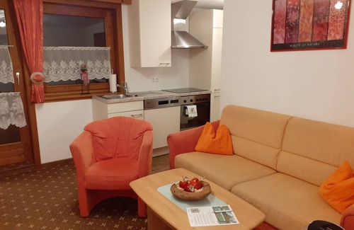 Tannheim Apartment | Top-Rated Apartment 2 at House Peintner for Families & Pets