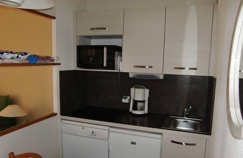 La Nartelle Apartment | Comfortable 2-Room Apartment with Oceanfront Views