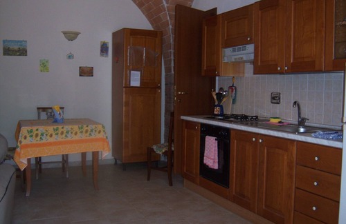 Rosignano Marittimo House | Elegant Apartment 2 at Villa Saracino - Guest Rated 9.8