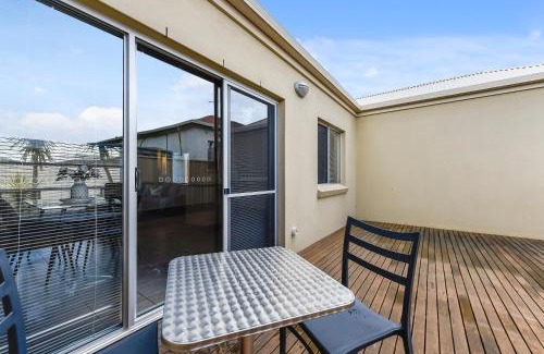 Mount Gambier Apartment | Family-Friendly Apartment 2206 in Mount Gambier, Rated 9.8