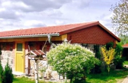 Buelow Apartment | Cozy Apartment with Kitchen by Lake Malchin - High Ratings
