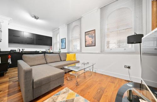 Lime Street House | Cozy Apartment 3, 48 Bishopsgate by City Living London