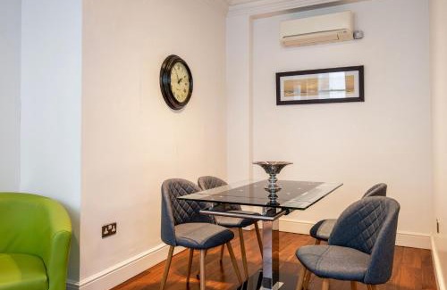 Lime Street House | Cozy Apartment 3, 48 Bishopsgate by City Living London