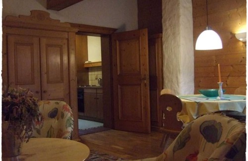 Uttendorf Apartment | Cozy Apartment 3 at Pension Bäckenhäusl with Spa & Kitchen