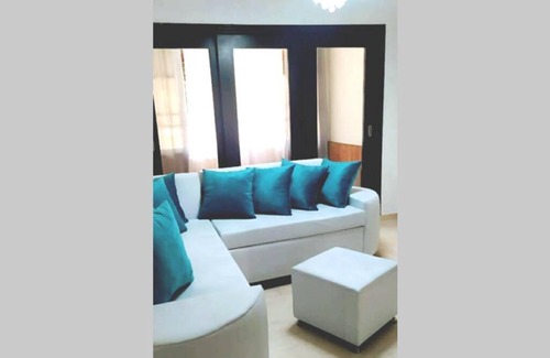 Santo Domingo Apartment | Family-Friendly 3-Bed Apartment with Free Parking & Breakfast