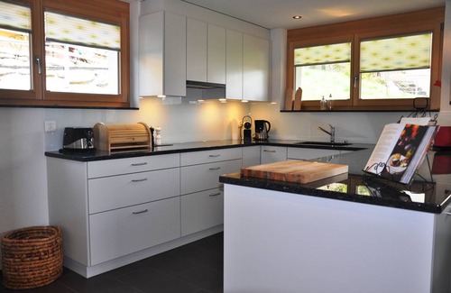 Hasliberg Reuti Apartment | Elegant 3-Bedroom Apartment for Families with Breakfast