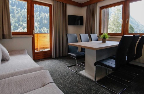 Feichten Apartment | Discover Apartment 3 at Hotel Tia Apart - Rated 9/10!
