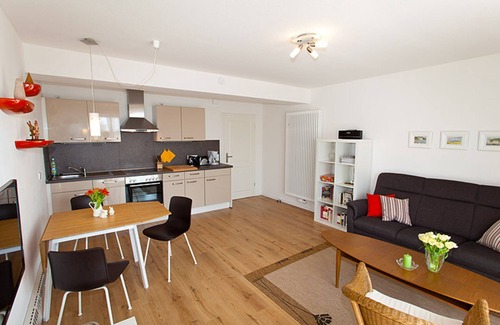 Dreschvitz Apartment | Family-Friendly Apartment with Ocean View in Rügen-Fewo