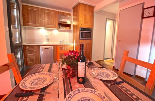 Les Deux Alpes Apartment | Spacious 3-Room Apartment with Ocean View & Pool Access