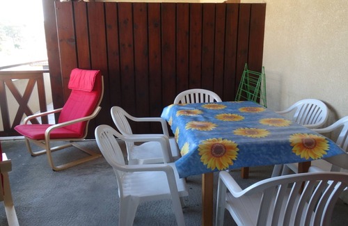 Saint-Girons Plage Apartment | Inviting 2-Bedroom Apartment with Ocean View and Pool