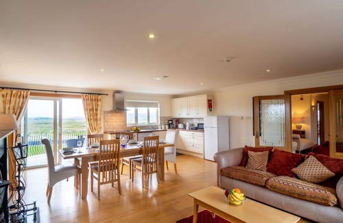 Carna Cottage | Cozy Apartment 381 in Carna: Ideal for Families of 6