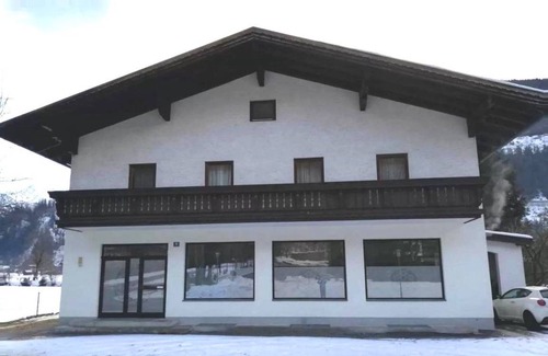 Bad Gastein Apartment | Mountain Retreat at Apartments Keil with Kitchen Access