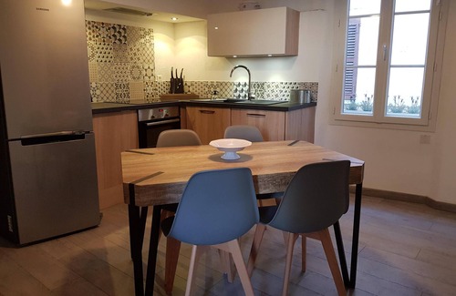 Lorgues Apartment | Comfortable Apartment for 4 in Historic Lorgues Center