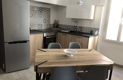 Lorgues Apartment | Comfortable Apartment for 4 in Historic Lorgues Center