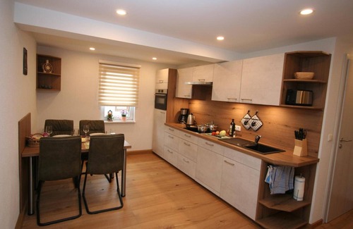 Gebersdorf Apartment | Apartment '4 Sterne Ferienwohnung Sommerberg'