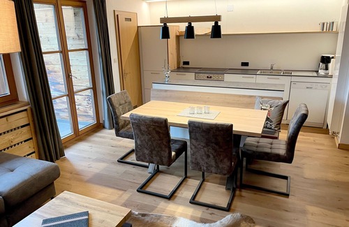 Schoppernau Apartment | Delightful Apartment 4 with Balcony - Strolz Karin