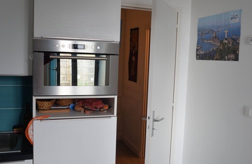 Granville Apartment | Charming Apartment 4p near Granville’s Beach and Ports