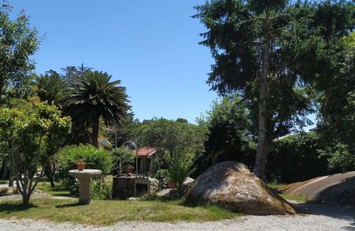San Vicente do Grove Apartment | Family-Friendly 5-Bedroom Apartment at Casal do Crego