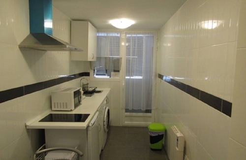 Ciruelos Apartment | Comfortable Apartment Near Aranjuez with Pool & WiFi