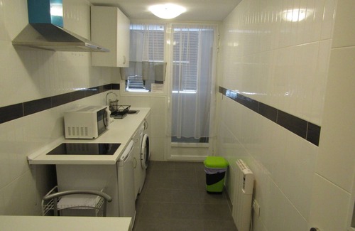 Ciruelos Apartment | Comfortable Apartment Near Aranjuez with Pool & WiFi