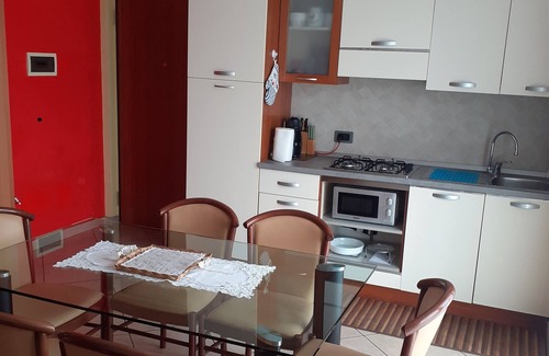 Lovere Apartment | Cozy Apartment 5 Minutes from Lovere's Center with Breakfast