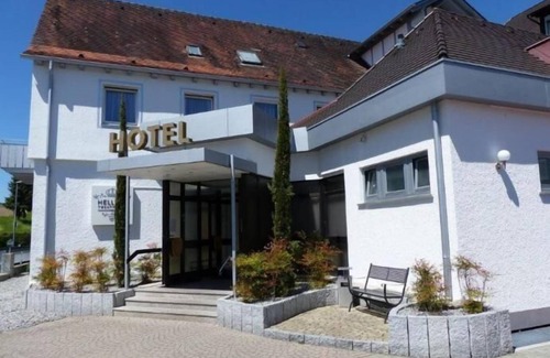 Waggershausen Apartment | Spacious Apartment with Balcony and Child-Friendly Amenities