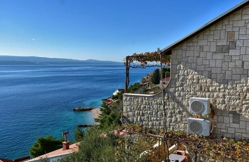 Zadvarje Apartment | Apartment 530/1269 (Central Dalmatia - Pisak), 60m from the beach