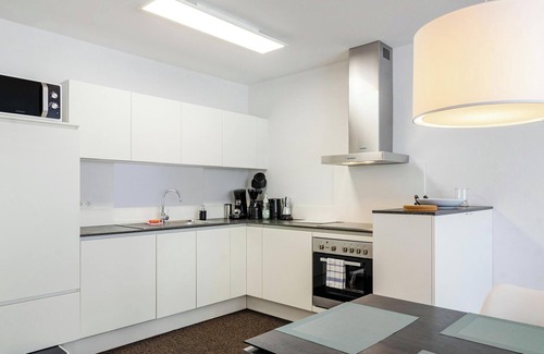 Ueberlingen Apartment | Cozy 1-Bedroom Apartment with Balcony and Breakfast Included
