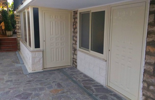 Gianola Apartment | Cozy Apartment 5P EC with Ocean View, Steps from the Sea